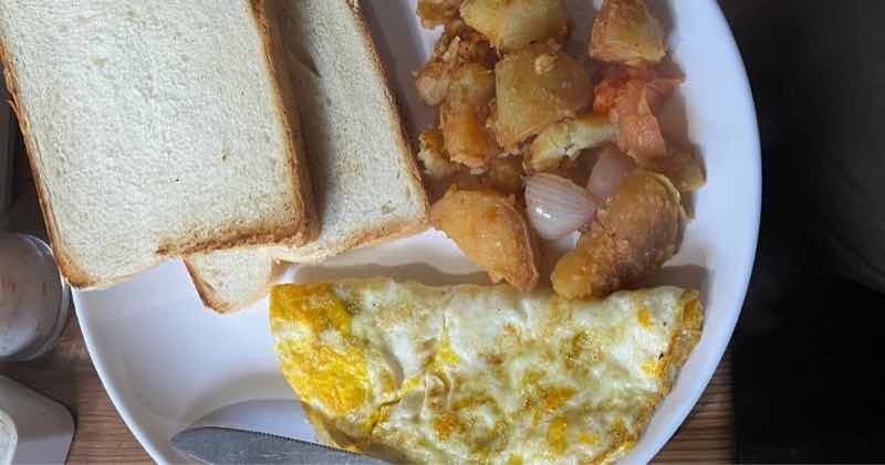 Breakfast served during the ABC Trek